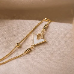 Bracelet Conceptual