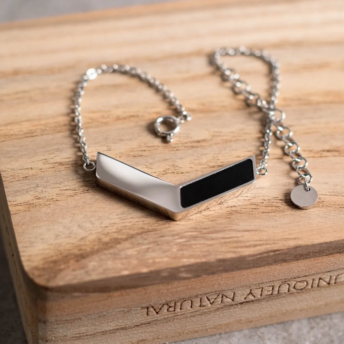 Bracelet Elevation