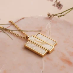 Collage Collier