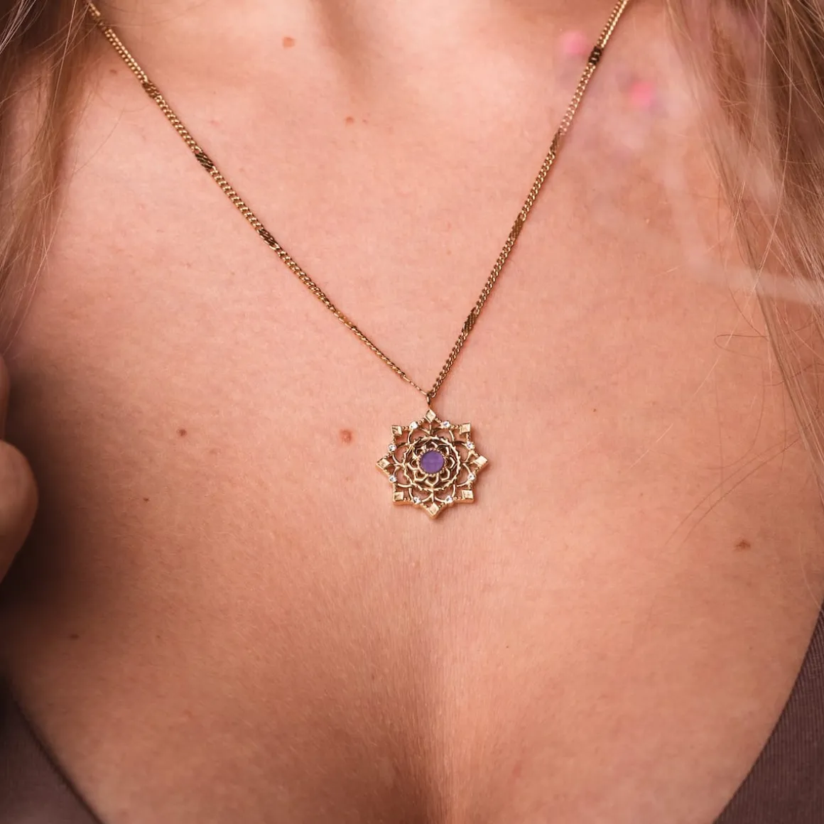 Collier Aphonia