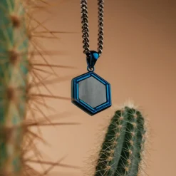 COLLIER AXIS