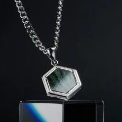 COLLIER AXIS