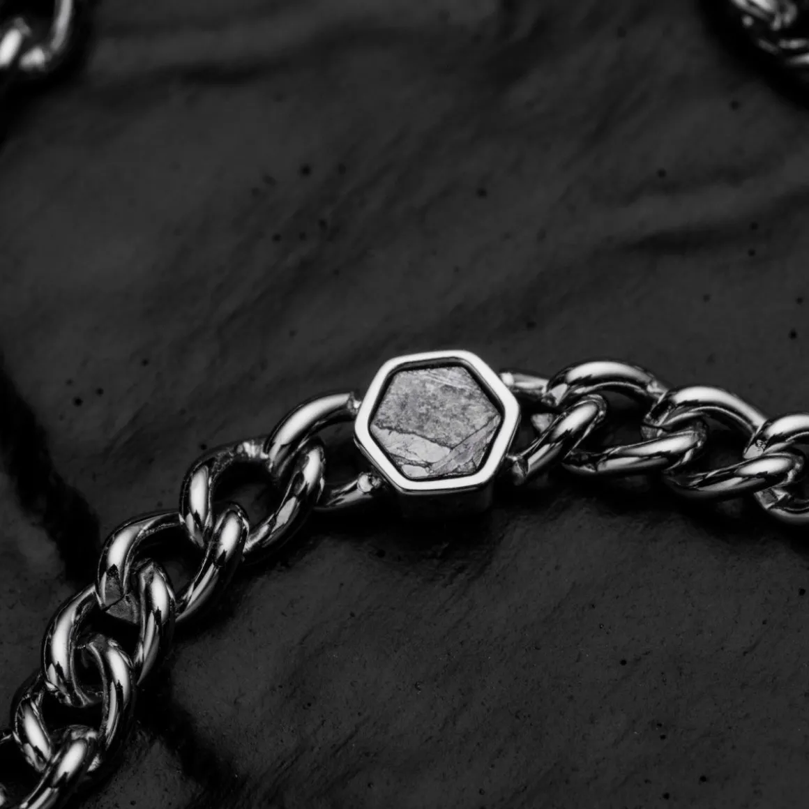 Collier Bodyguards