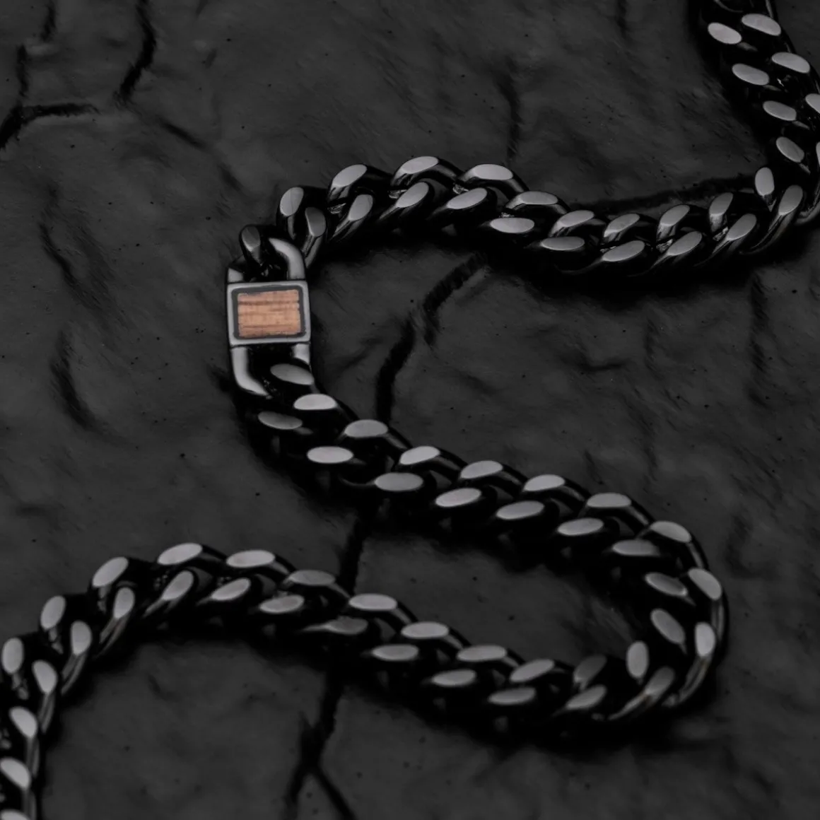 Collier Bodyguards