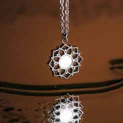 Collier Composition
