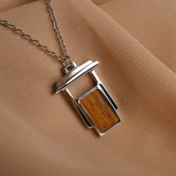 Collier Contour