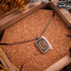 Collier Frame Art