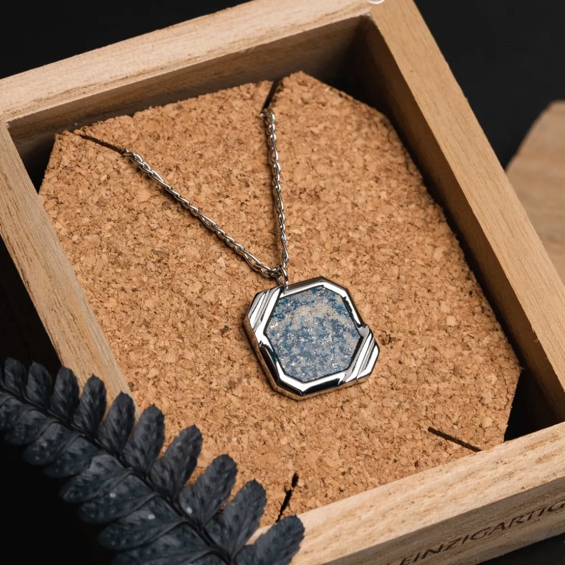 Collier Scalar
