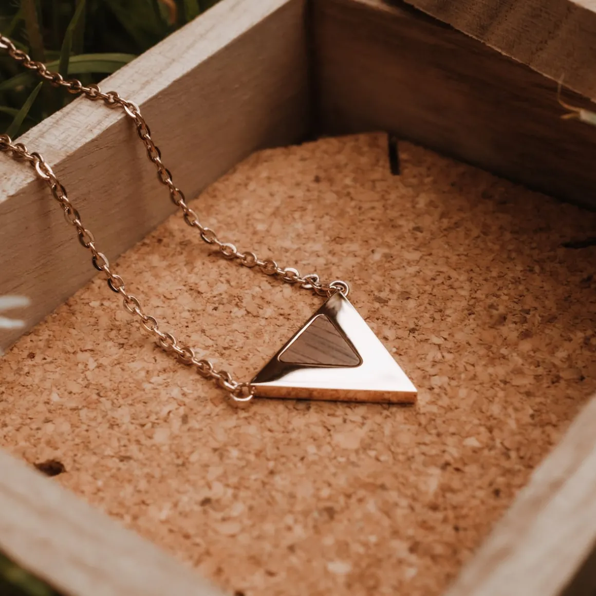 Collier Scales