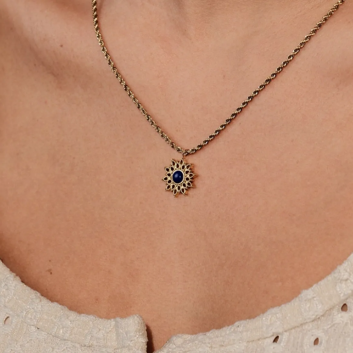 COLLIER SUNCATCHER
