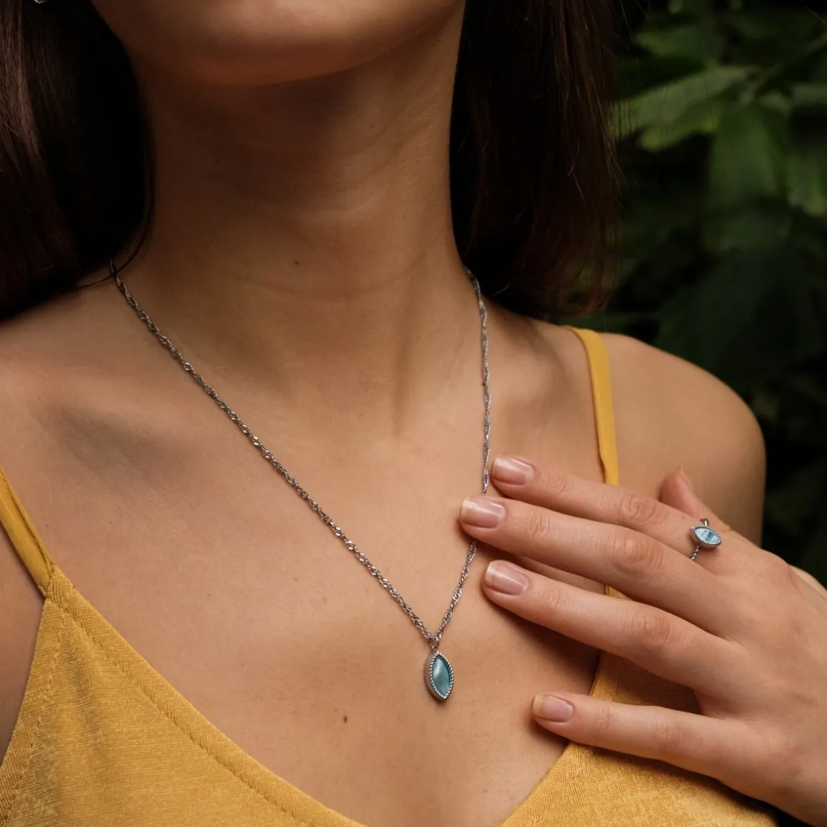 Collier Visual